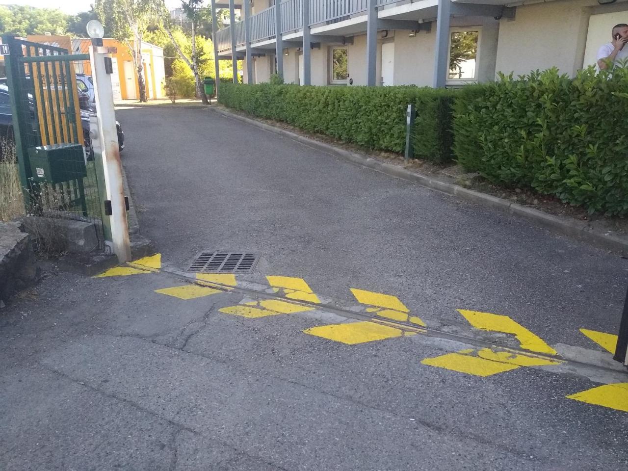 Hotel Heco Lyon Sud Vienne Kültér fotó